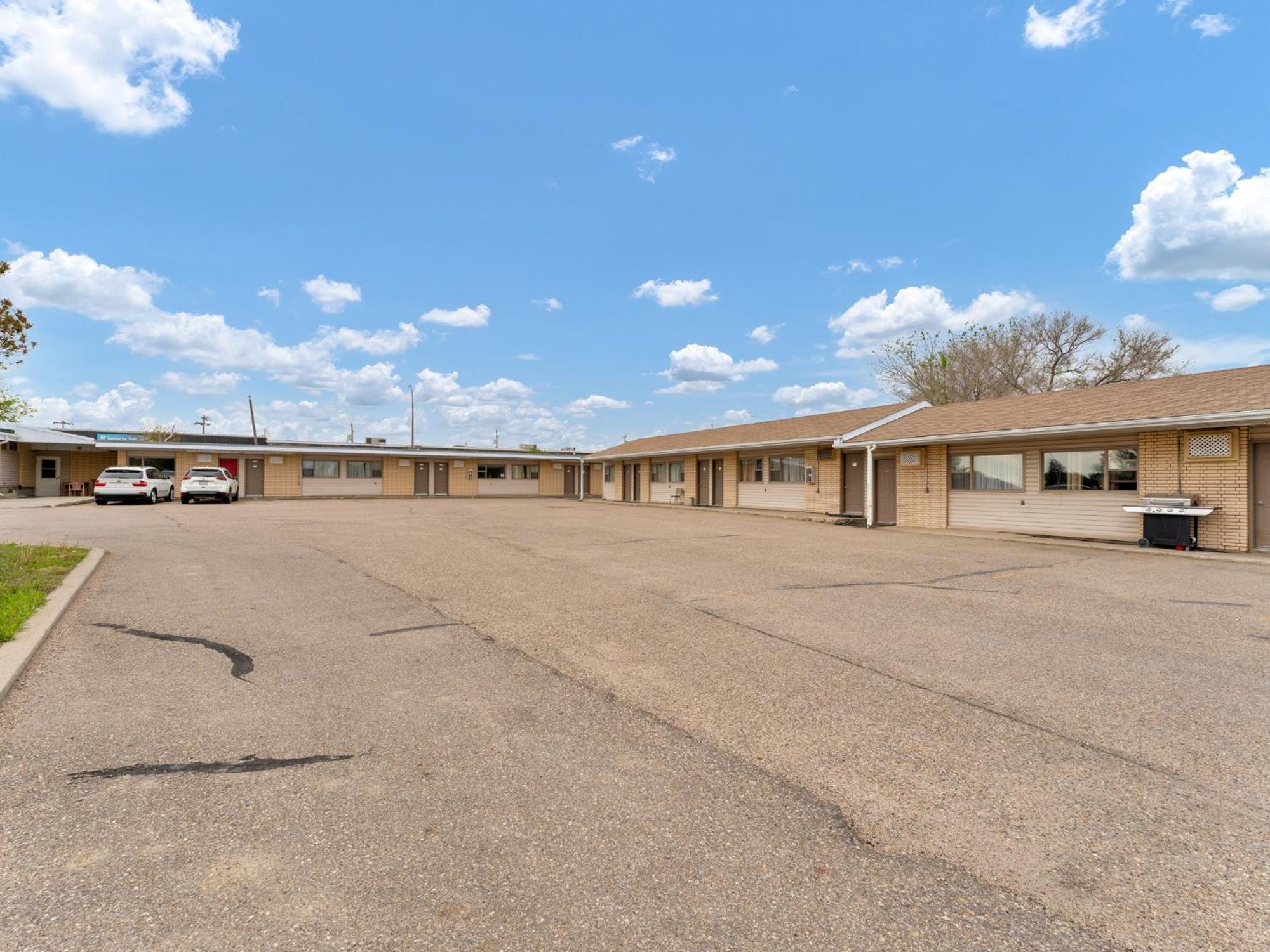 Ranchmen Motel Medicine Hat Esterno foto