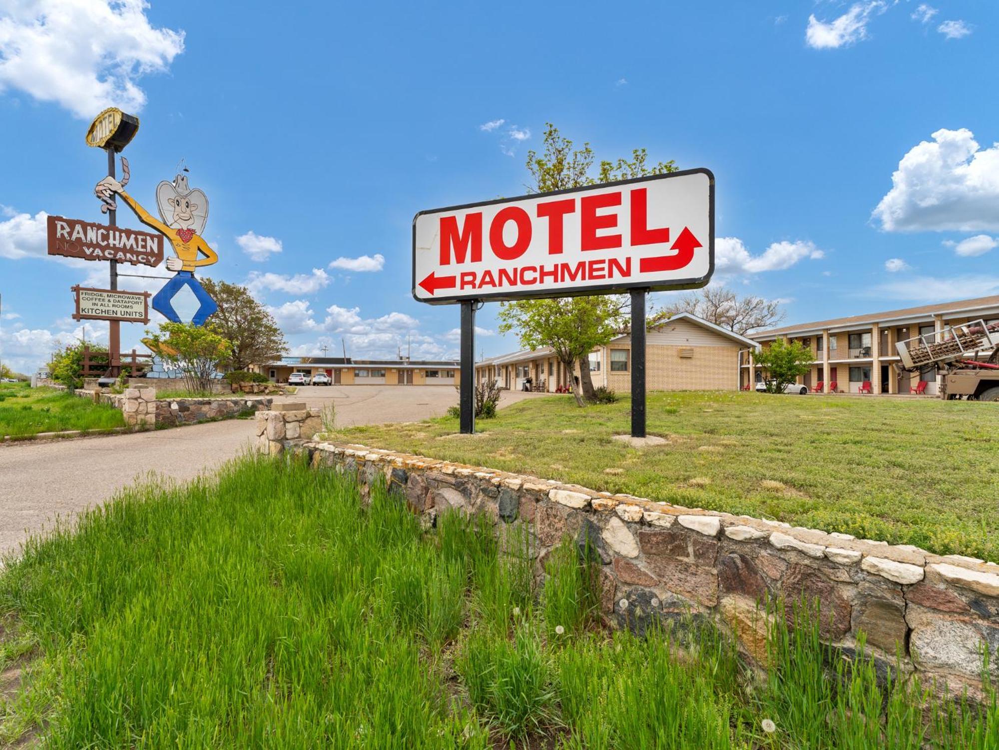Ranchmen Motel Medicine Hat Esterno foto