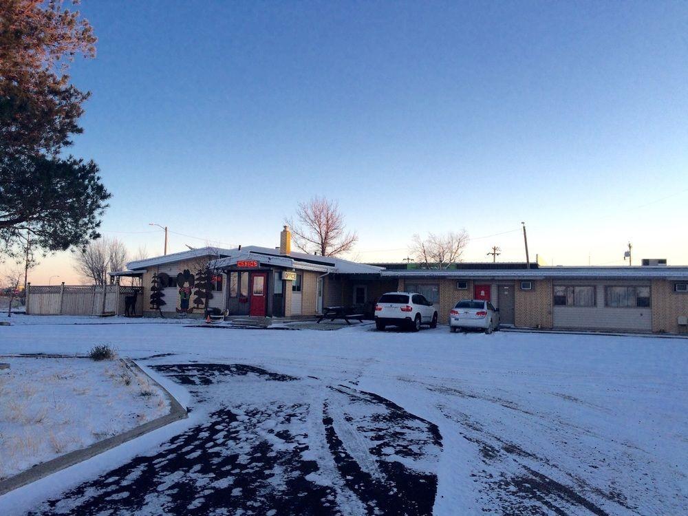 Ranchmen Motel Medicine Hat Esterno foto