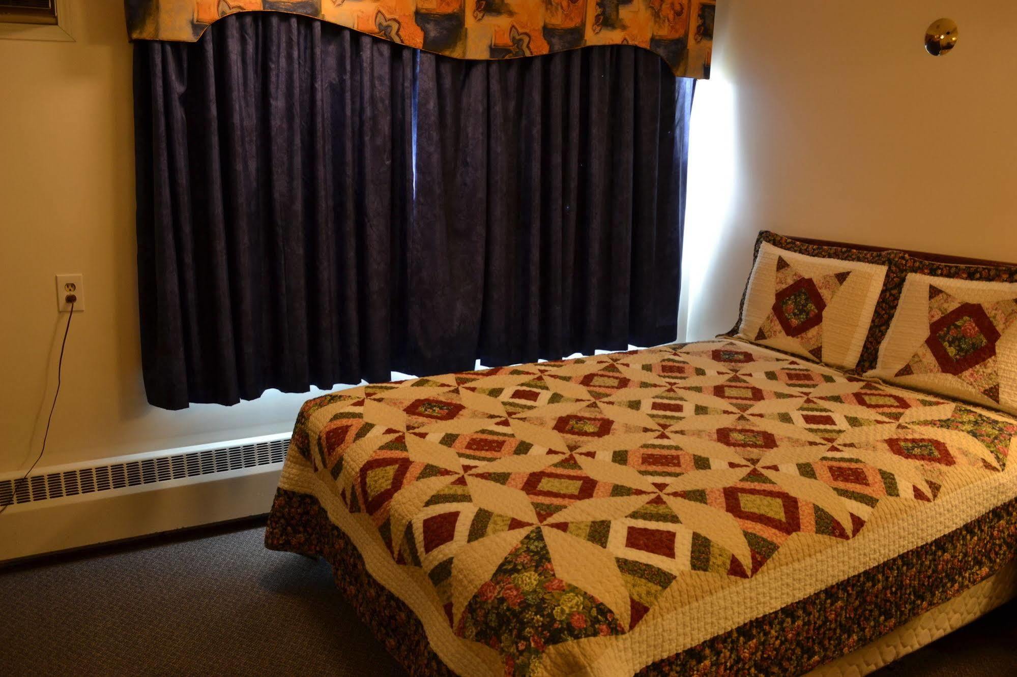 Ranchmen Motel Medicine Hat Esterno foto